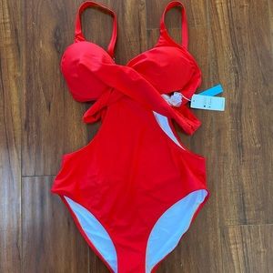 New w/tags: Women’s Cupshe One piece Swimsuit - XL